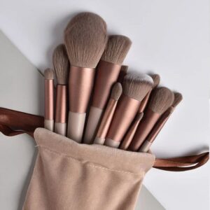 how to clean makeup brushes, makeup brush care, storing makeup brushes, brush maintenance, makeup brush tips, makeup brush hygiene, keeping brushes fresh, professional makeup brush care, how to avoid brush shedding, extending makeup brush life