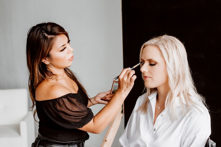 Get More Clients as a Freelance Makeup Artist: Your Ultimate Guide post thumbnail image