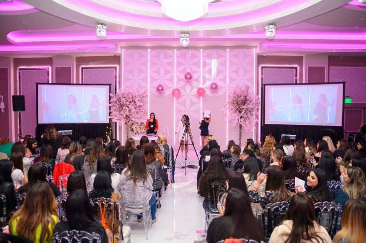 Makeup events, makeup expos,networking for makeup artists, attending makeup events, makeup demonstrations