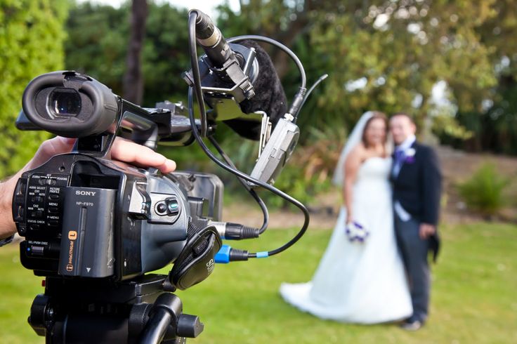 How to Network with Wedding Planners and Photographers: Essential Tips for Makeup Artists post thumbnail image