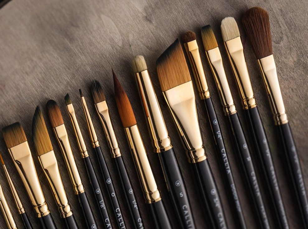 Brushes Every Makeup Artist Needs to Create Flawless Looks post thumbnail image