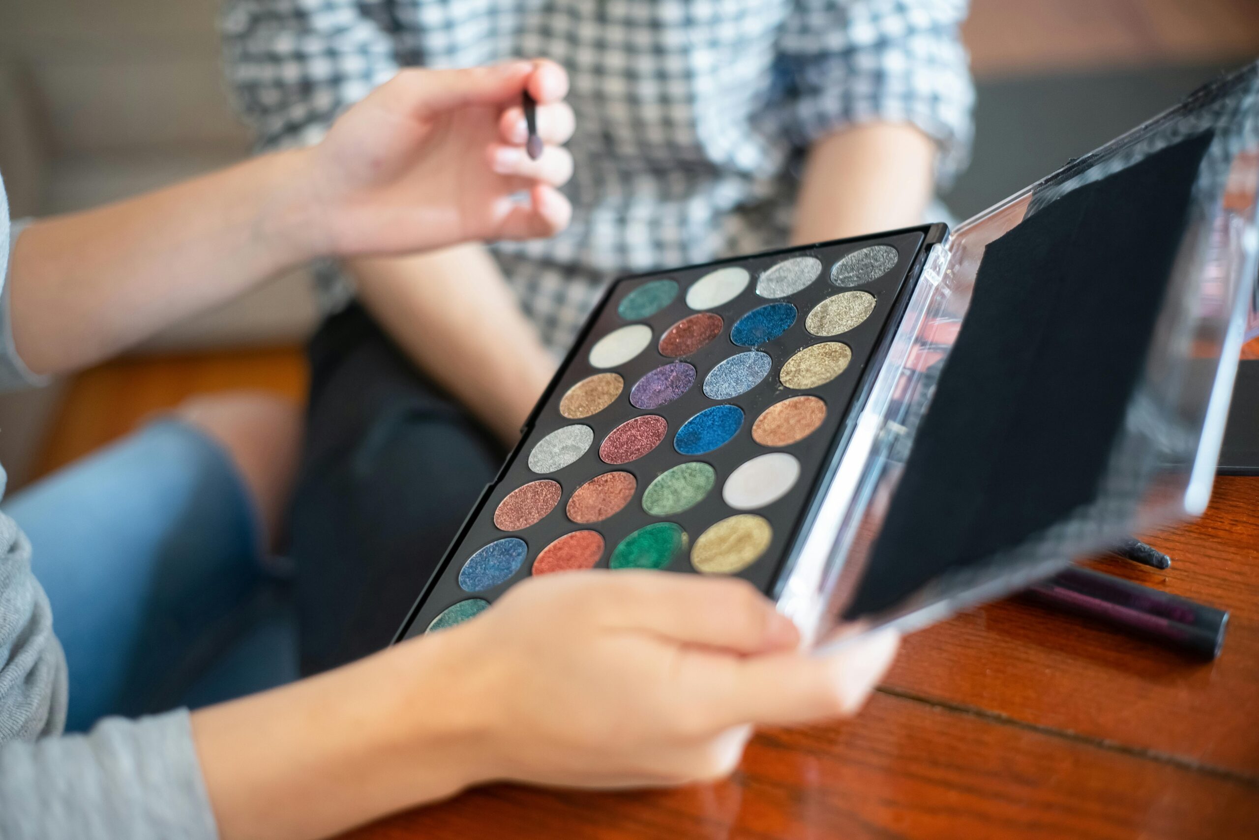 Top Eyeshadow Palettes for Professional Makeup Artists post thumbnail image